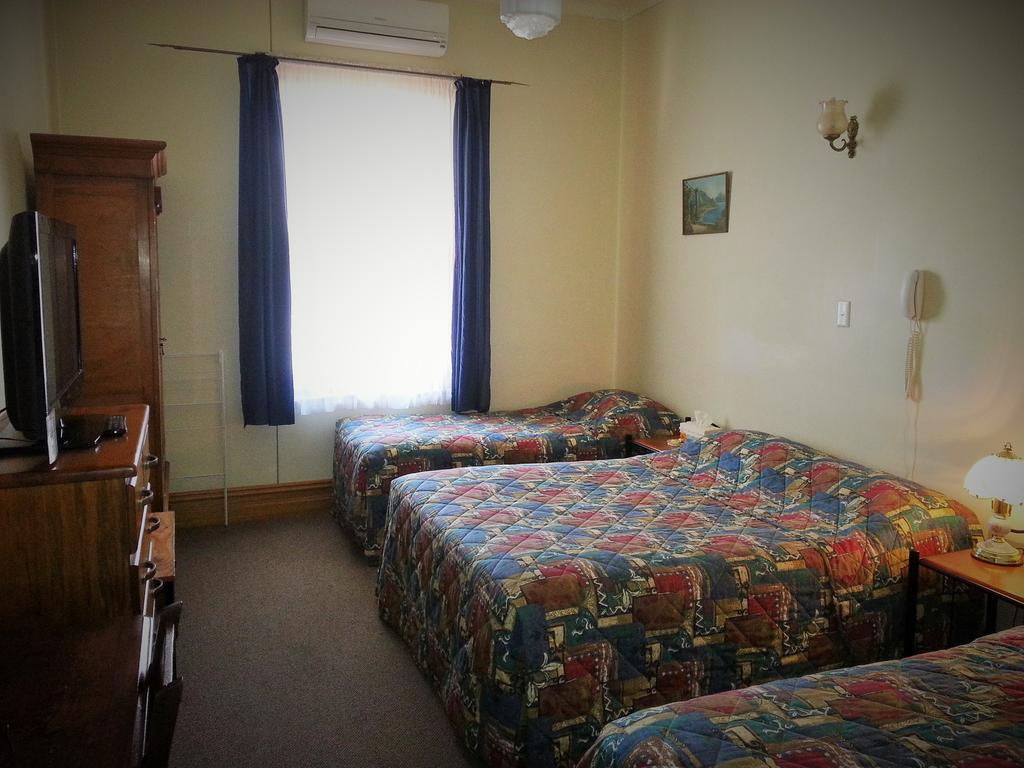 Sonbern Lodge Motel Wallaroo Room photo