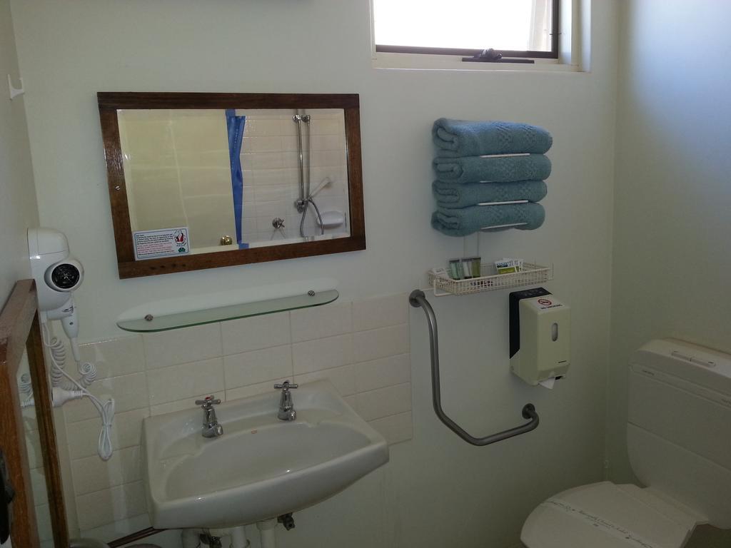 Sonbern Lodge Motel Wallaroo Room photo