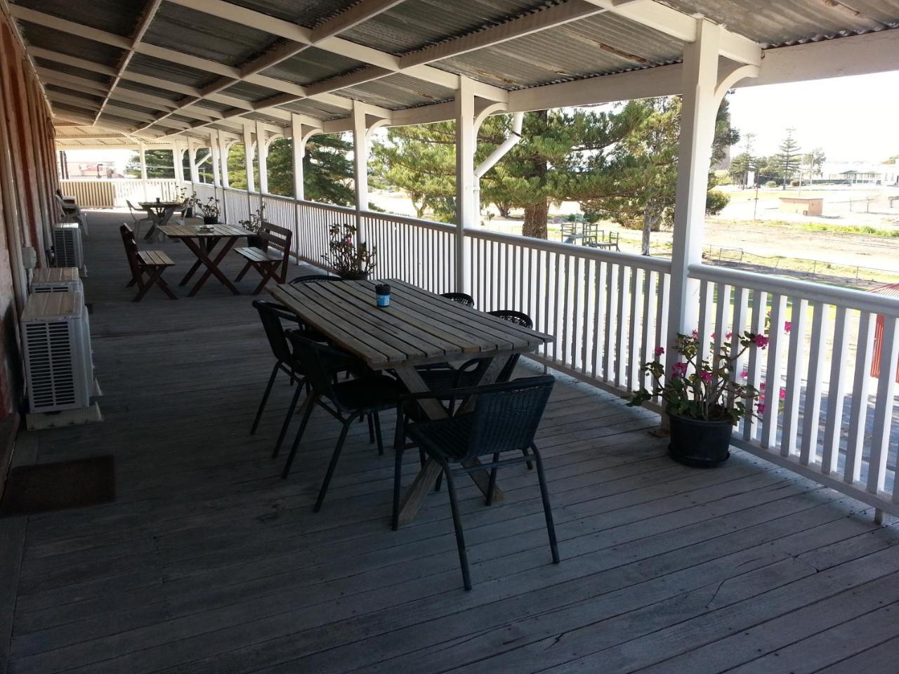 Sonbern Lodge Motel Wallaroo Exterior photo